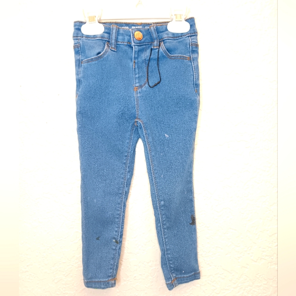 2-3 years old blue with paint design skinny Denim & Co.  jeans for toddler girls